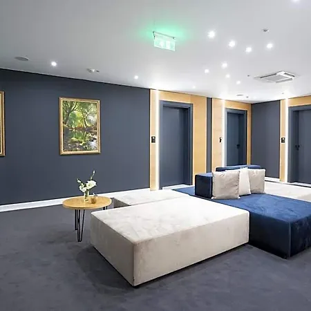 Blue Star Luxury Sofie