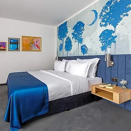 Hotel Blue Star Luxury 3*
